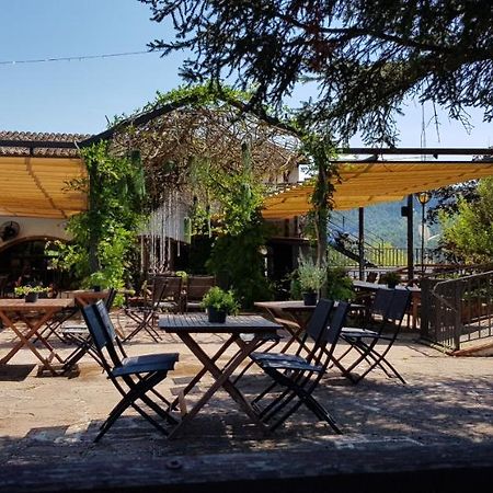 Hostal La Guineu Viladrau Exteriör bild