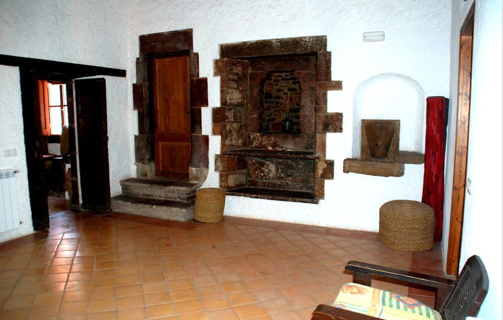 Hostal La Guineu Viladrau Exteriör bild