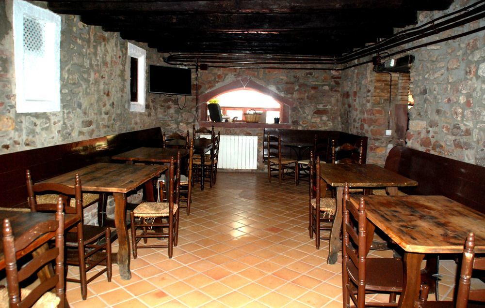Hostal La Guineu Viladrau Exteriör bild
