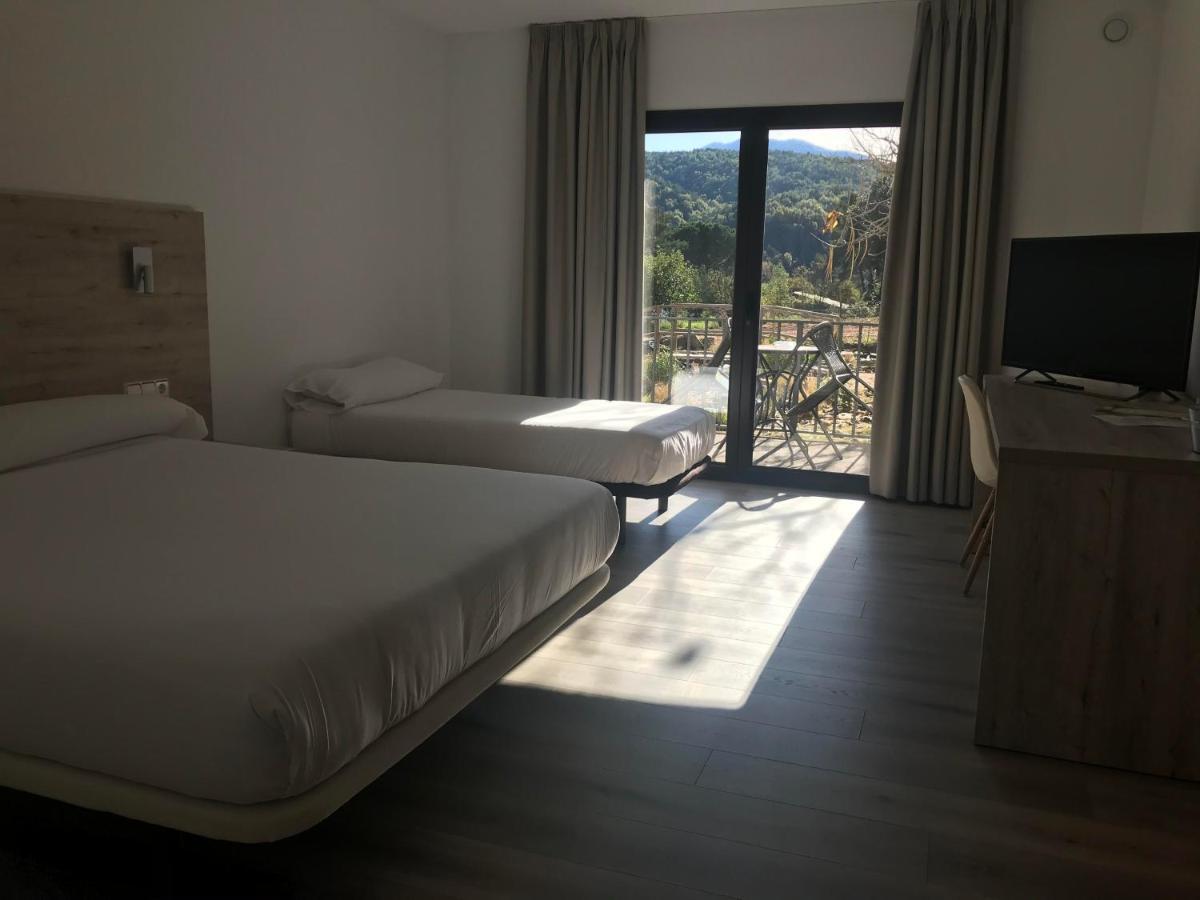 Hostal La Guineu Viladrau Exteriör bild